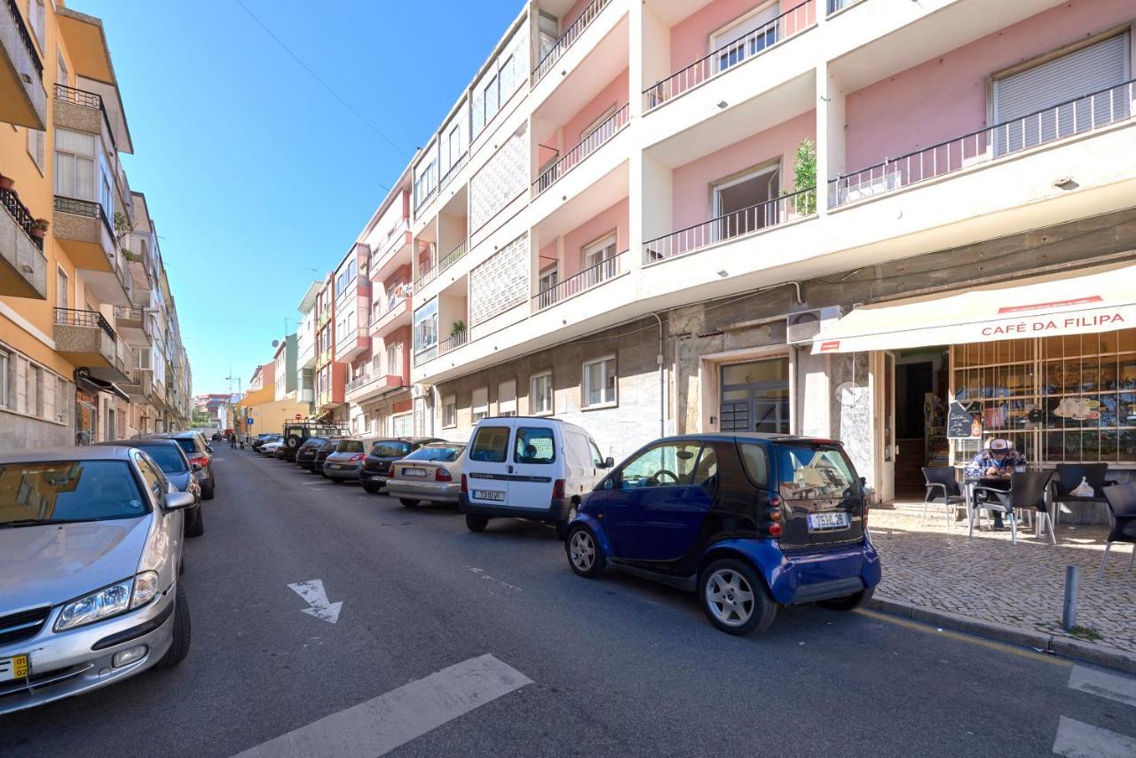 Appartamento Enjoy The Sunny Balcony, By Timecooler Lisbona Esterno foto